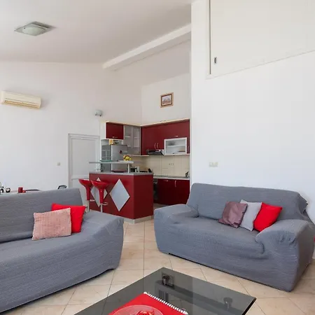 Xxl Amalia Apartament *