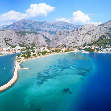 Xxl Amalia * Jesenice (Split-Dalmatia)