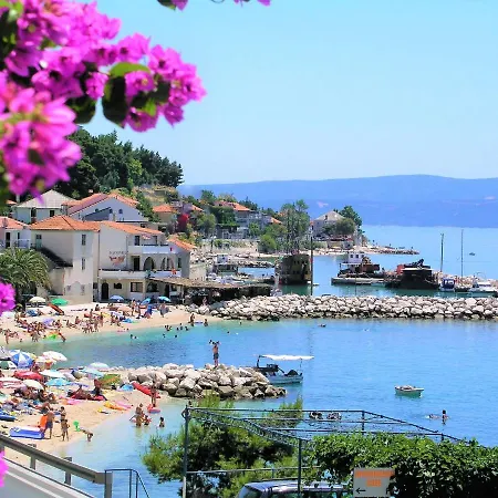 Xxl Amalia Apartment Jesenice (Split-Dalmatia)